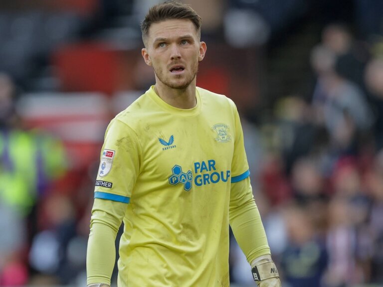 Man United transfer news: Red Devils ‘keen on shock deal’ for Championship star amid goalkeeping uncertainty