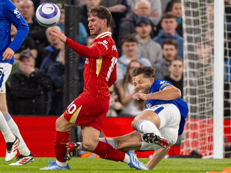 Liverpool 1-0 Everton: Arne Slot reacts to PGMOL acknowledging “mistake” to not send off James Tarkowski for foul on Alexis Mac Allister