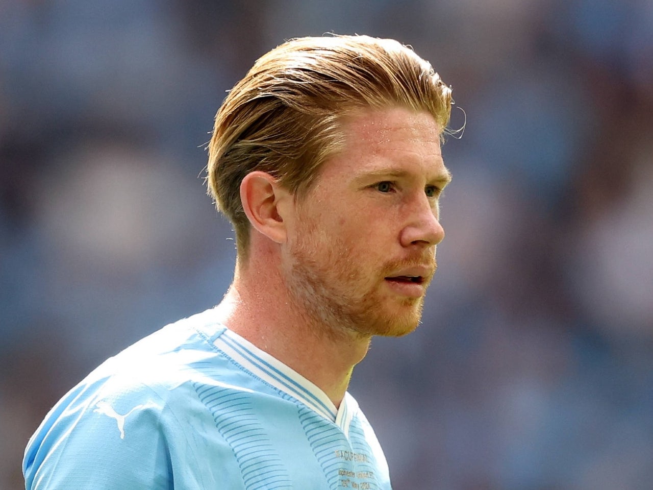 Kevin De Bruyne facing difficult Lionel Messi decision as 'contract offer' prepared for Man City legend