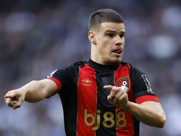 Liverpool receive Milos Kerkez ‘boost’ as Arne Slot looks to make second full-back addition after Jeremie Frimpong