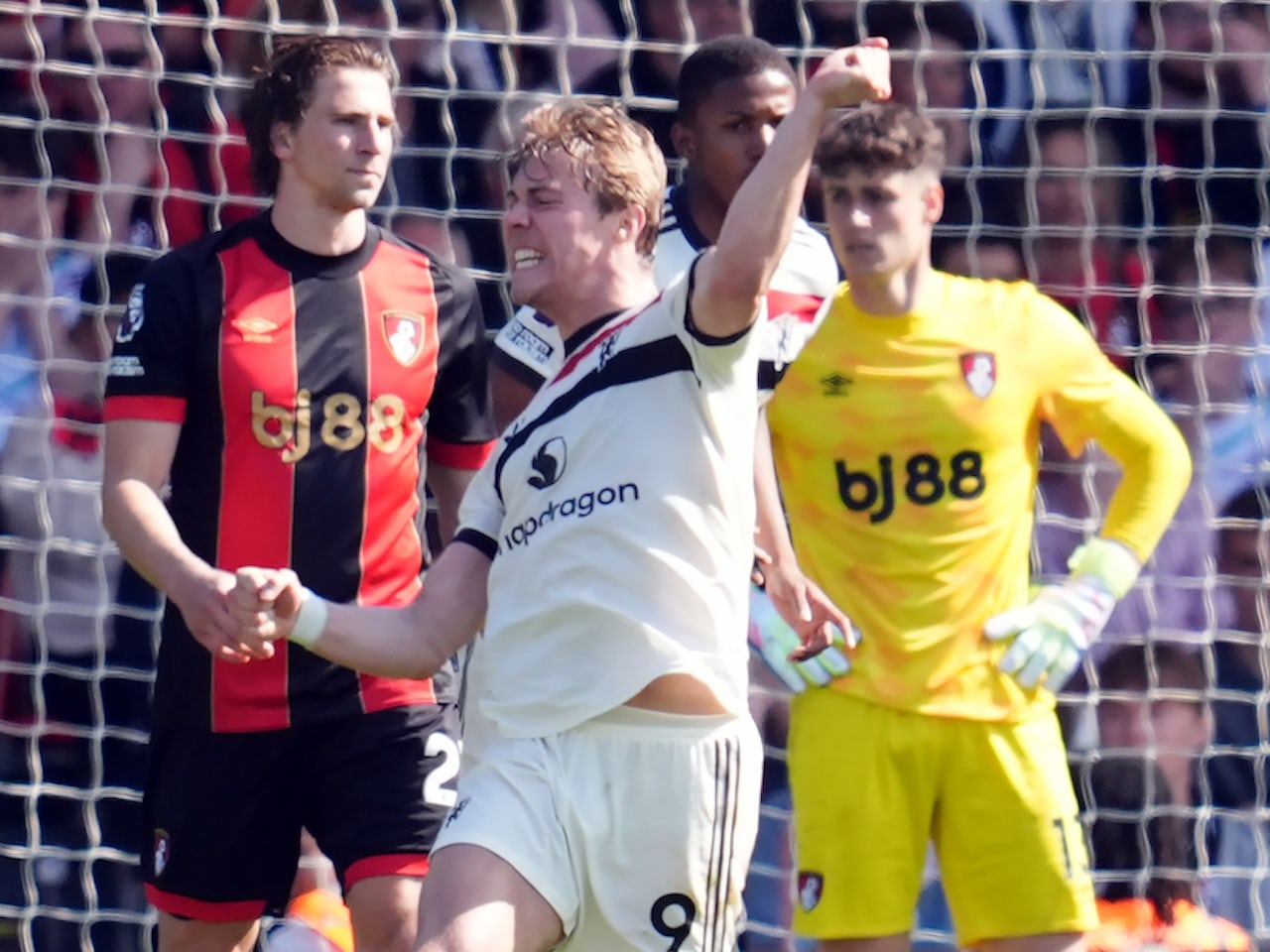 Bournemouth 1-1 Man United: Highlights, man of the match, stats as Rasmus Hojlund strikes late against 10-man Cherries