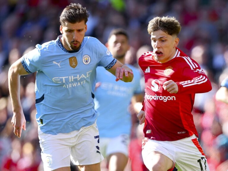 Former Man United captain Gary Neville slams “robotic” modern-day football – is he right?