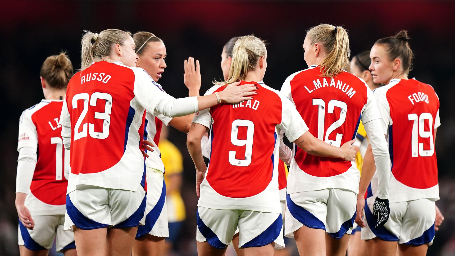 Mead reveals Arsenal given option to switch shorts colour over period concerns