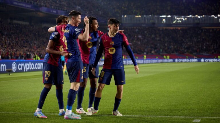 Raphinha and Lewandowski help Barca thrash Dortmund