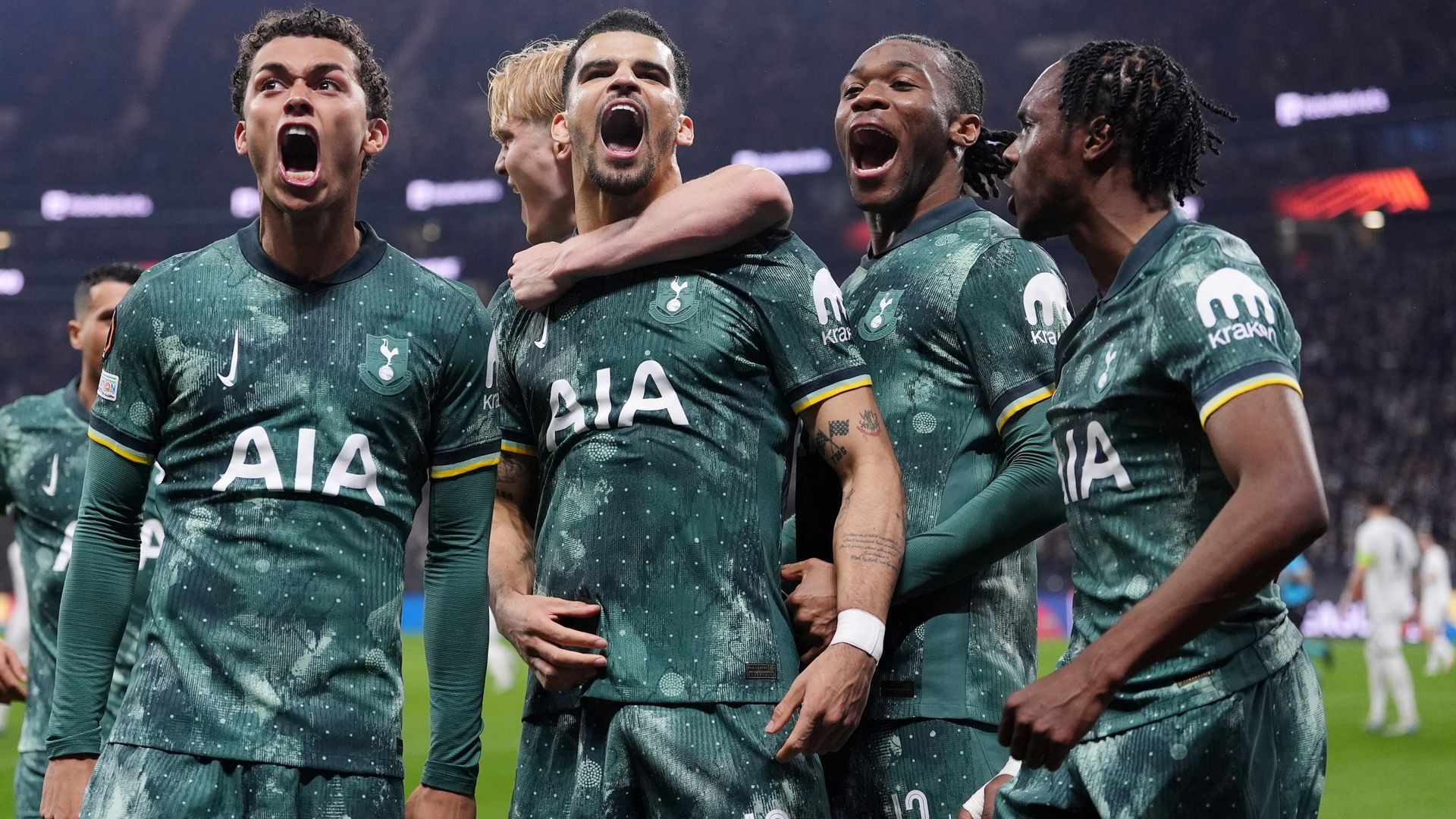 Solanke fires Spurs into EL semi-finals to ease pressure on Ange