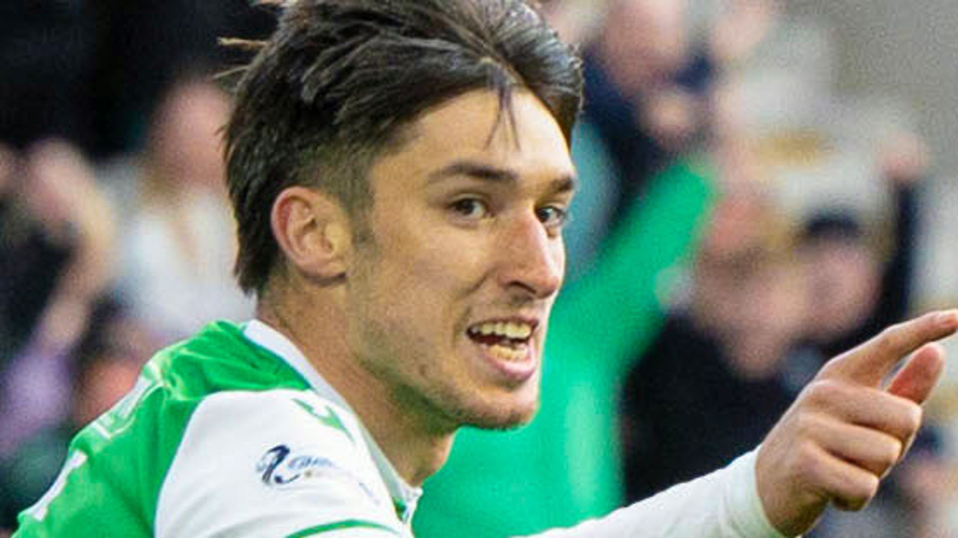 Bowie at the double as Hibs equal club record by thrashing Dundee