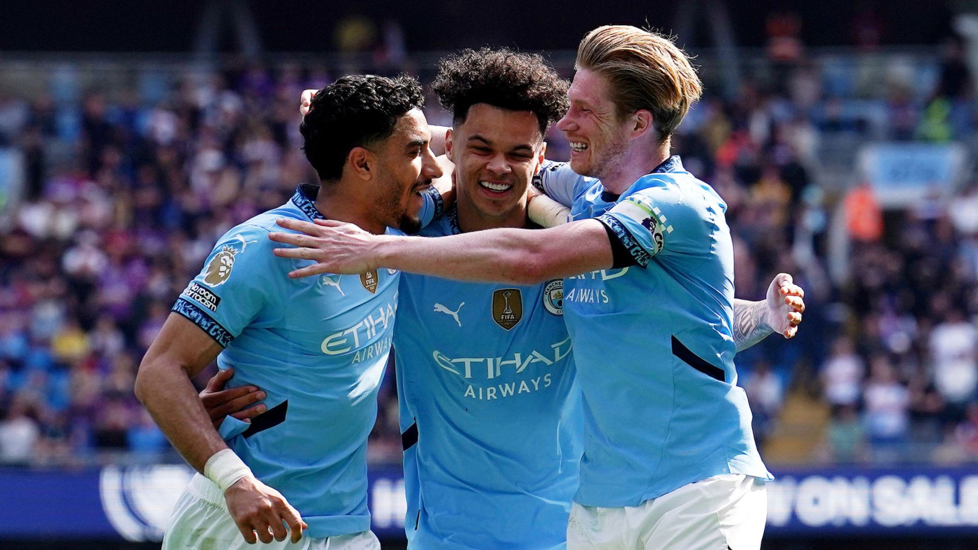 Man City come from two down to put five past Palace