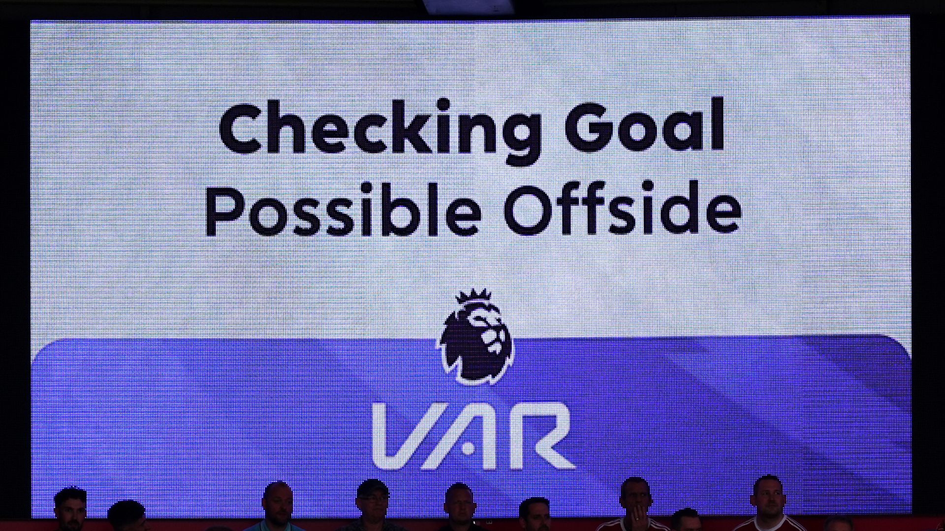 Premier League to introduce semi-automated offsides this month