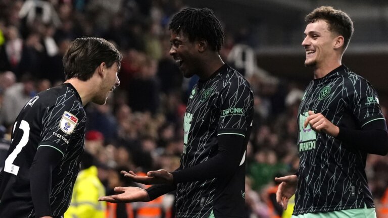 Sheffield Utd beat Stoke as Potters slide closer to relegation places