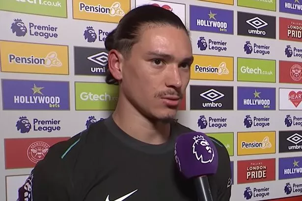 Darwin Nunez issues two-word apology to Mo Salah in response to Liverpool team-mate