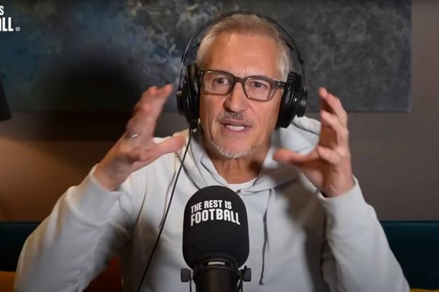 Gary Lineker sends clear transfer message to Ryan Reynolds about Premier League star