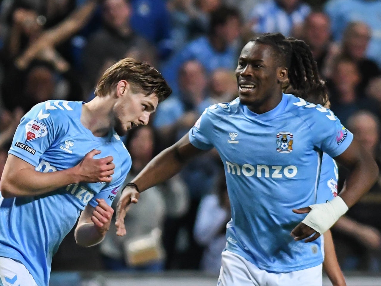 Leicester City, Southampton 'keeping close tabs' on Sheffield United-https://www.sportsmole.co.uk/football/leicester-city/transfer-talk/news/coventry-cycle-leicester-southampton-keeping-close-tabs-on-attacker_573799.htmled attacker