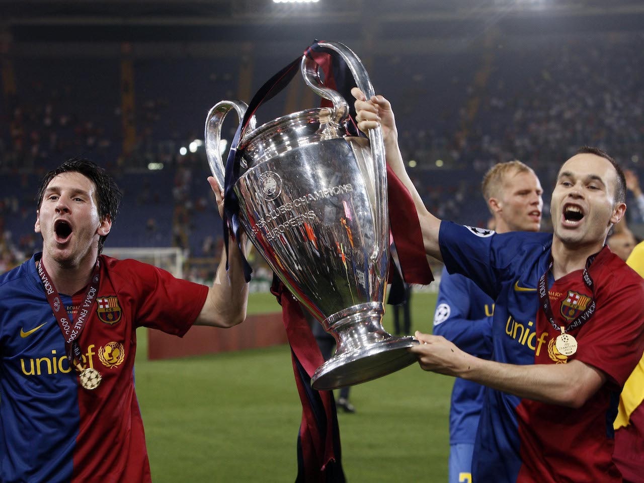 The ultimate treble-winning combined XI - Lionel Messi, Johan Cruyff, Robert Lewandowski