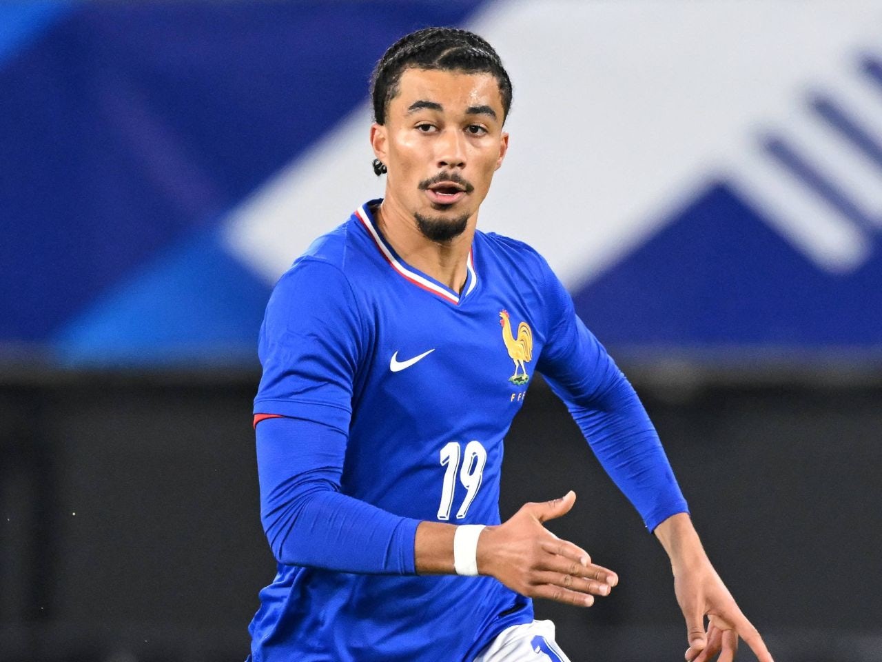 Bournemouth transfer news: Cherries 'submit verbal offer' for Dean Huijsen replacement