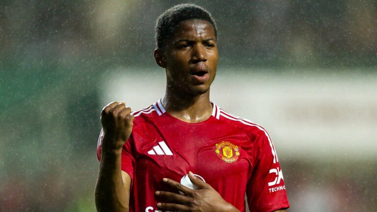 Obi scores twice as Man Utd rally to beat Hong Kong