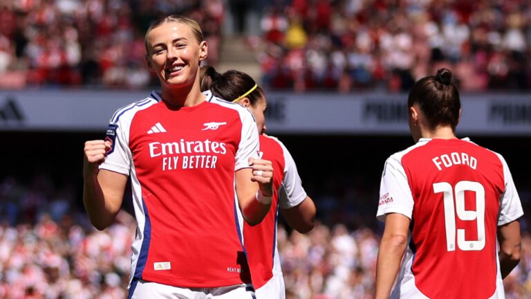 Arsenal beat Man Utd to second in WSL after thrilling final-day win