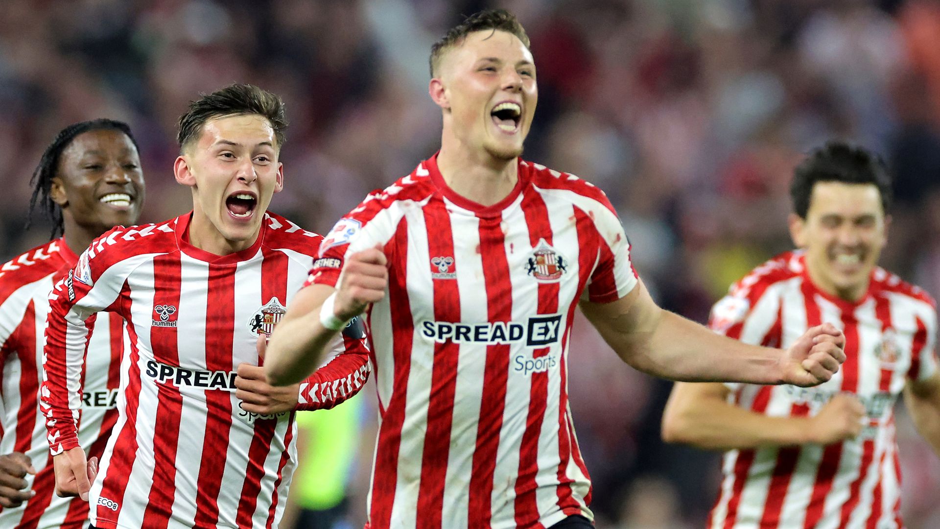 Sunderland snatch last-gasp win over Coventry to seal passage to Wembley