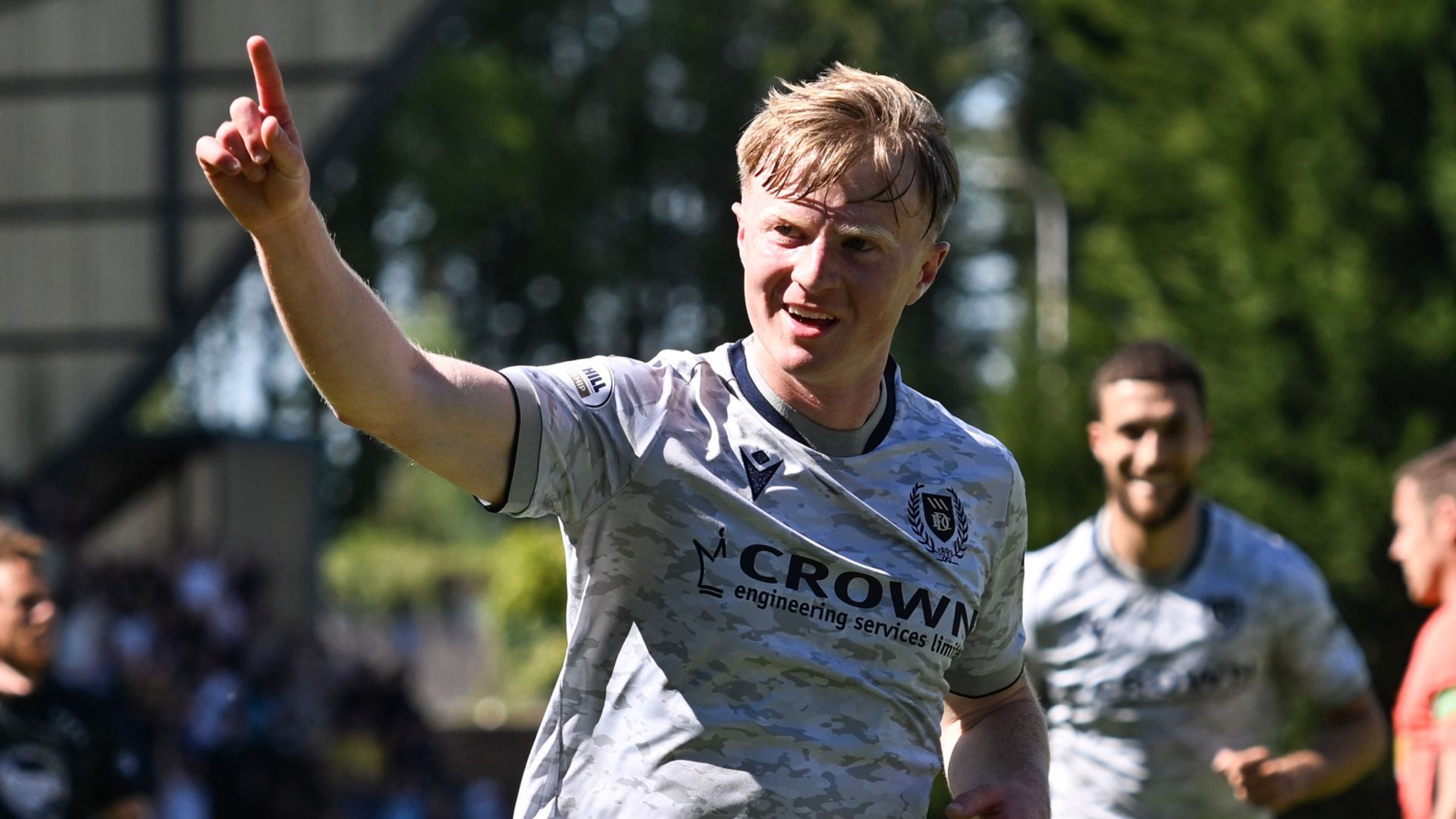 Cameron strikes twice as Dundee seal top-flight status