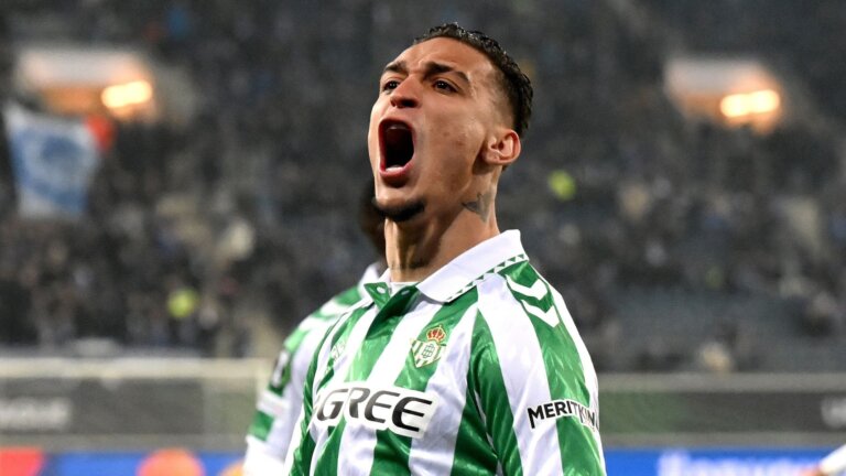 Antony: I considered retirement at Man Utd but I’m happy now at Real Betis