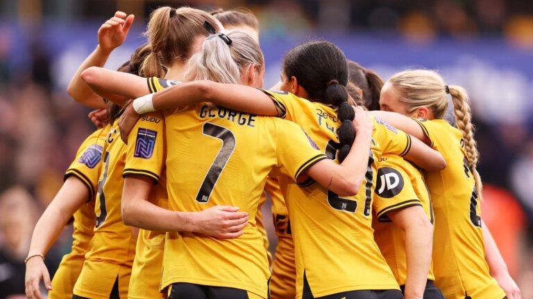 Wolves to meet women’s team after licence controversy