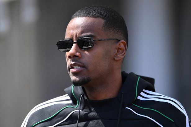 Alexander Isak to Liverpool: Transfer update, Newcastle stance and fee it will need