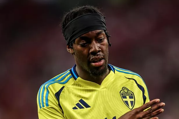 Anthony Elanga reveals ‘Newcastle phone call’ as ex-Man Utd star emerges as £50m target