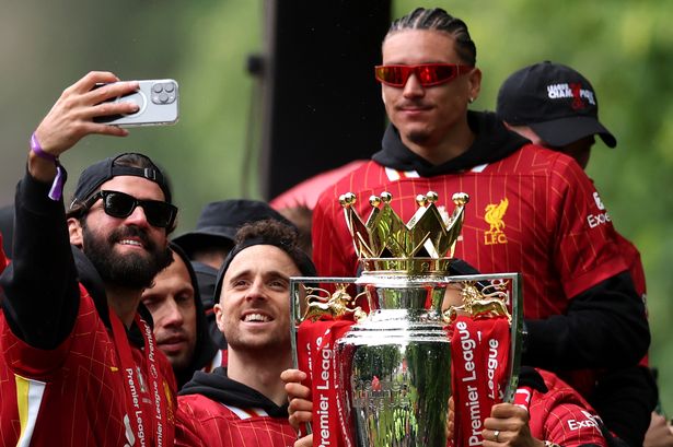 Darwin Nunez and Diogo Jota on opposite transfer paths as big Liverpool decision nears