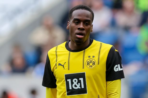 Borussia Dortmund explain Jamie Gittens absence as Chelsea transfer talks continue