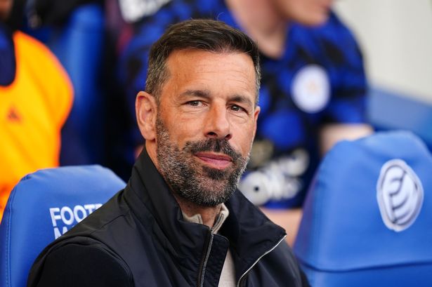 Ruud van Nistelrooy: Real reason Leicester City are still waiting to sack manager