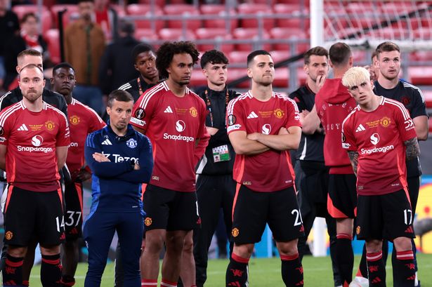 Man Utd player’s photographer ‘confirms’ he is leaving club this summer