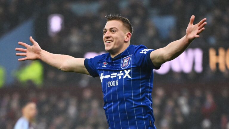 Chelsea complete £30m deal for Ipswich striker Delap