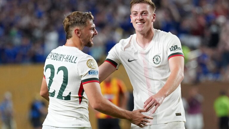 Delap scores first Chelsea goal as Blues progress to last 16