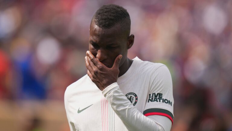 Chelsea collapse to Flamengo defeat as Jackson sees red