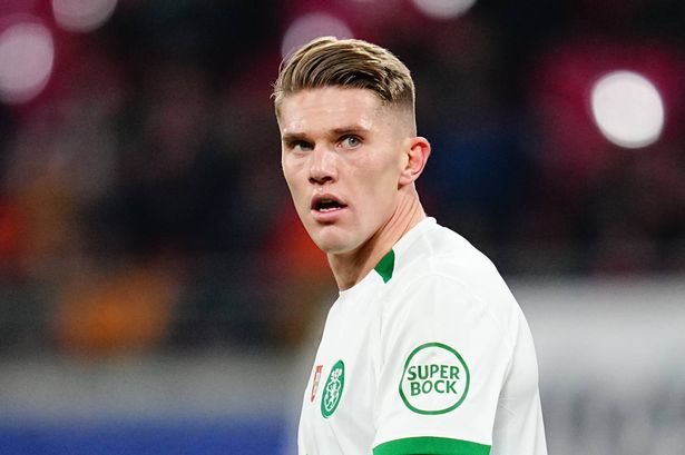 Viktor Gyokeres greeted with brutal messages from supporters ahead of Arsenal transfer