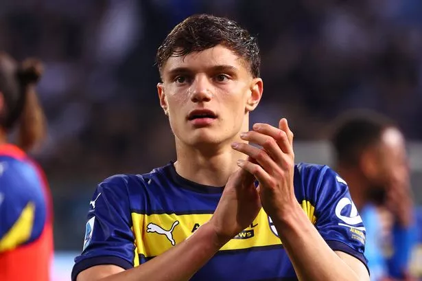 Liverpool could save £37m in double transfer masterstroke as ‘half of Premier League’ circle