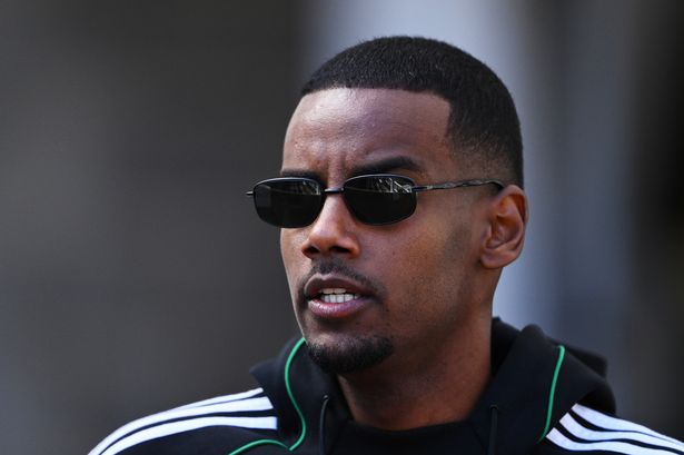 Liverpool handed clear run at Alexander Isak transfer as Arsenal and Chelsea stance emerges