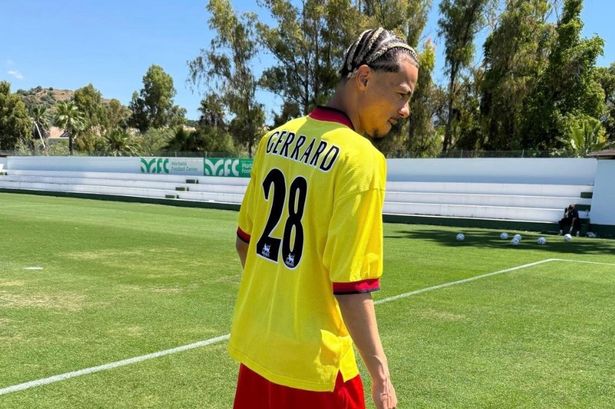 Hugo Ekitike explains why he wore a Steven Gerrard shirt before signing for Liverpool