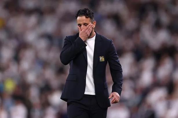 Man Utd target throws summer deal into jeopardy ahead of transfer clause deadline