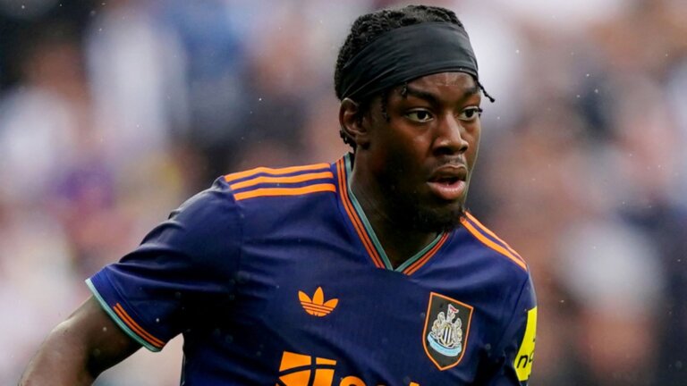 K League XI vs Newcastle team news LIVE!