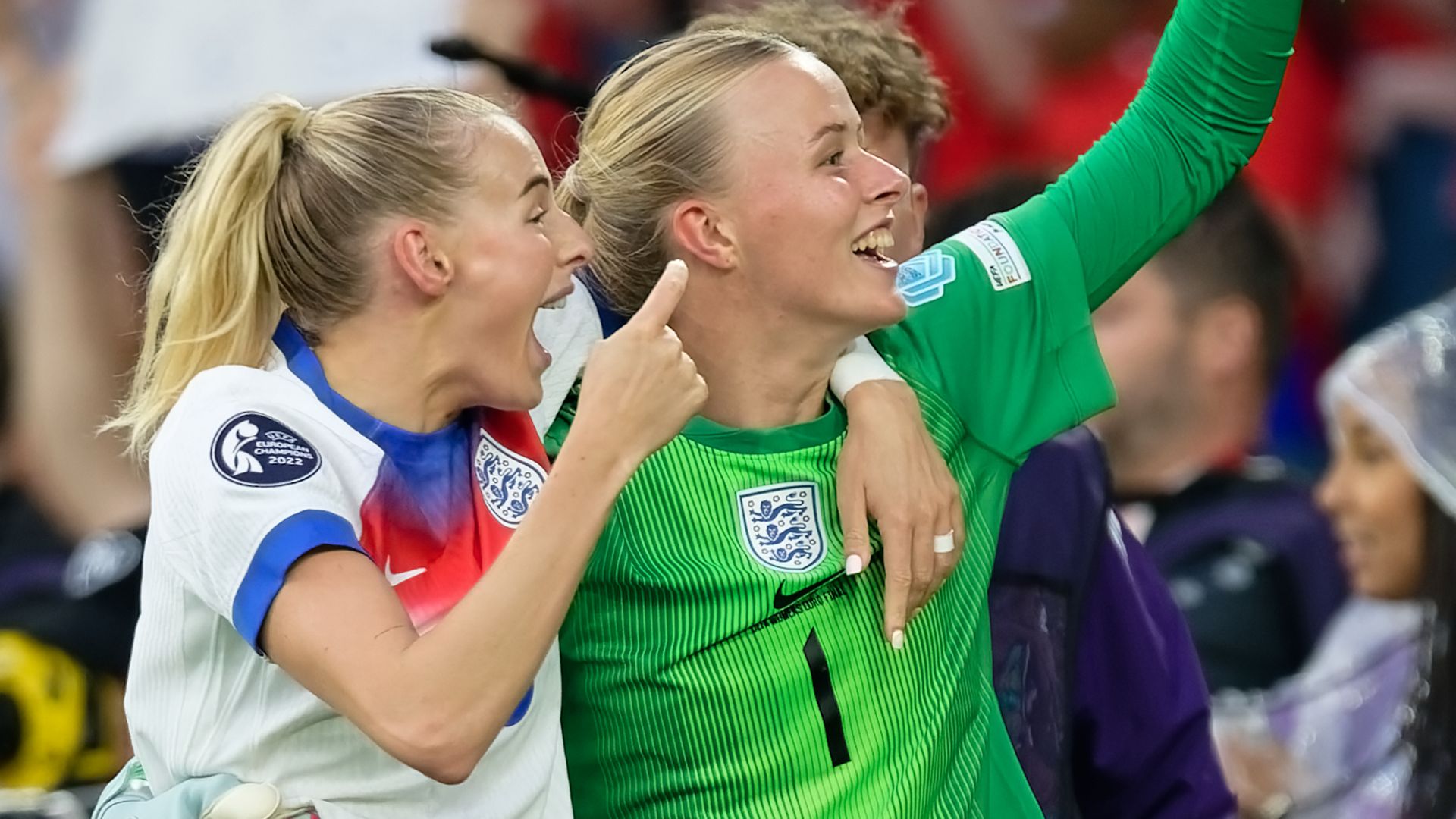 'I don't miss twice!' England's 'mentality monsters' Kelly and Hampton inspire win