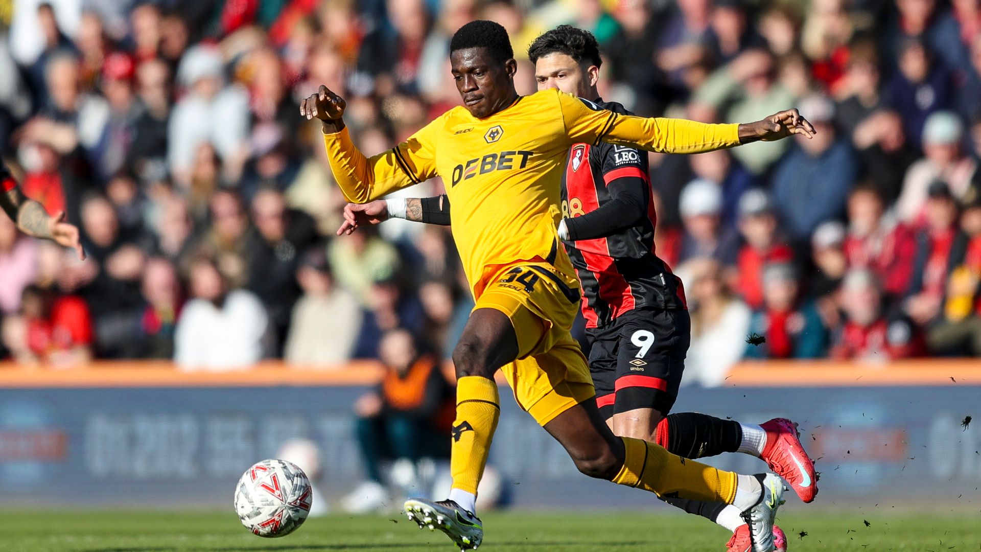 Rangers sign defender Djiga on loan from Wolves