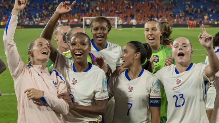 France demolish Netherlands to finish top of Group D