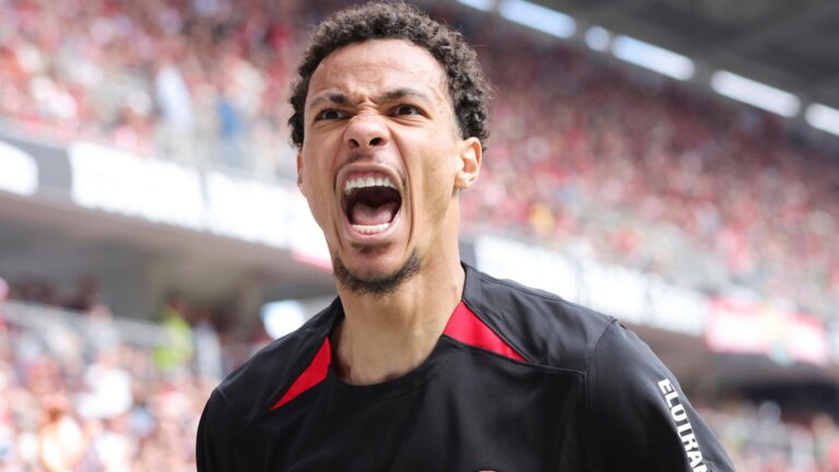 Newcastle step up interest in Frankfurt striker Ekitike