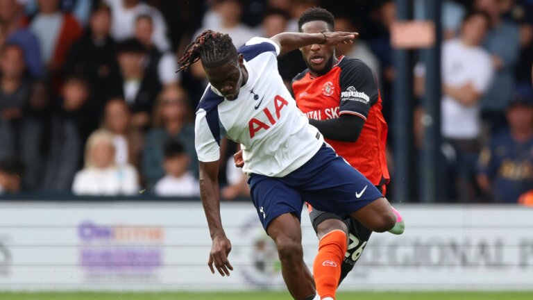 Spurs struggle at League One Luton in goalless draw
