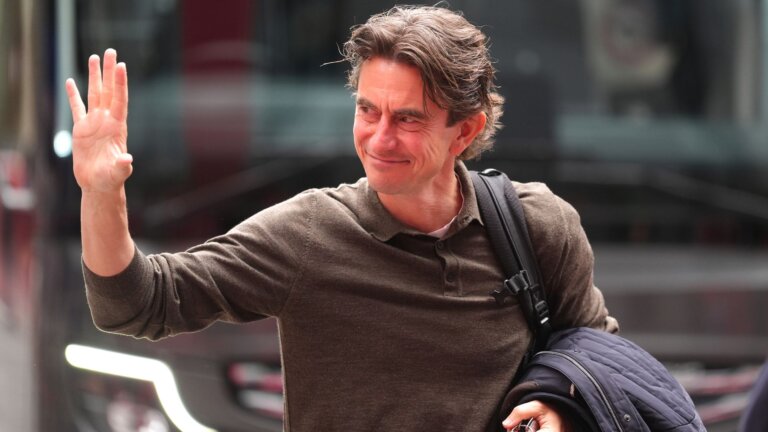 Spurs travel to Reading in Frank’s first game LIVE!