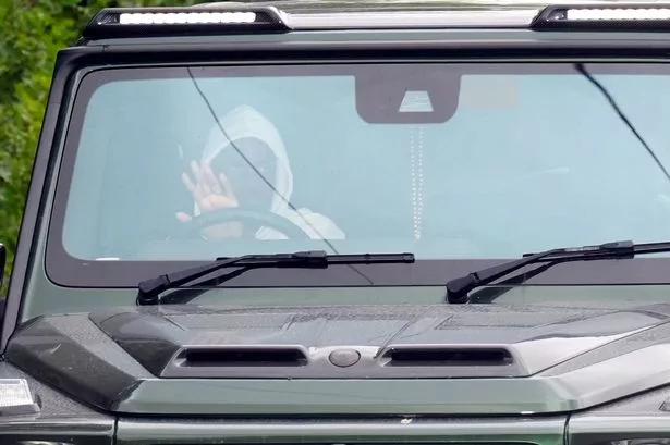 Newcastle fans let Alexander Isak know how they feel as wantaway striker arrives for training