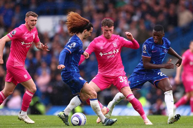 Wrexham edge nearer to transfer breakthrough as £7m star's move announced