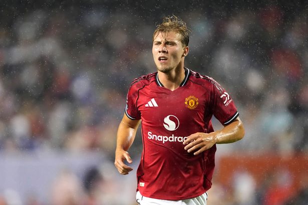 Man Utd transfer news: Ruben Amorim makes Rasmus Hojlund admission as replacement targeted