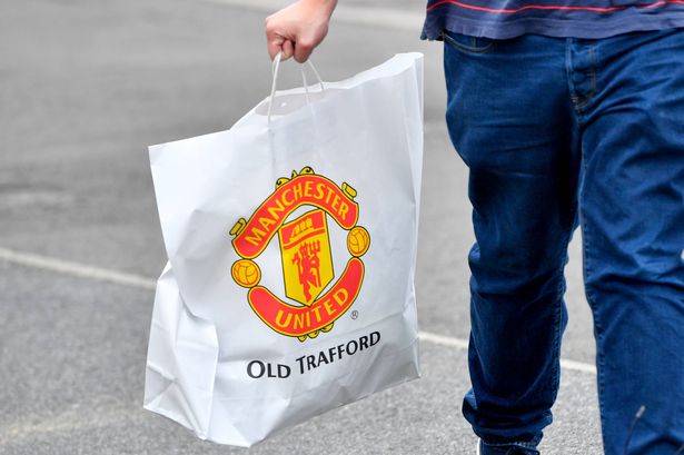 Man Utd club shop bans fans from getting three names on back of new kits