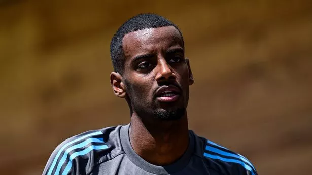 Liverpool make first Alexander Isak transfer offer worth £120m – but Newcastle turn it down